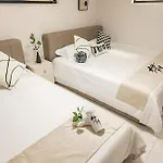 桜の川18 5 Minutes Htsudai Station, 1 Minute Train To Shinjuku, 120㎡ Villa, Four Bedrooms
